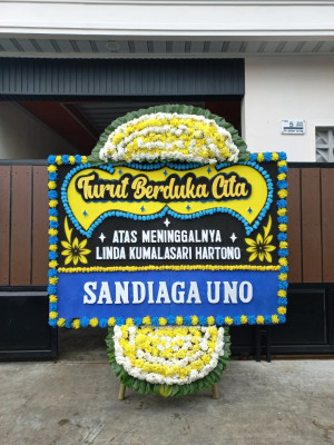 Papan Bunga Duka di Namrole